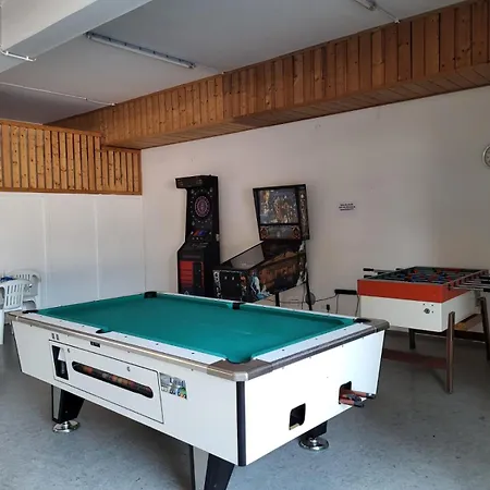 Waldfeder Mit Pool Und Fitnessraum, Neu Und Vollsaniert Apartamento *